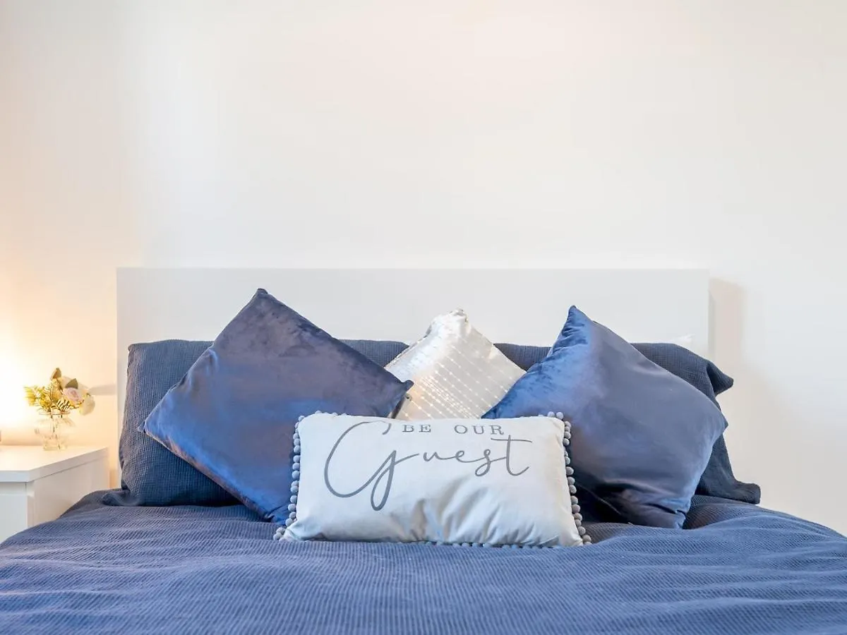 بيت للعطل Pass The Keys Bramhope Haven - New Home Next To Golden Acre Park ليدز