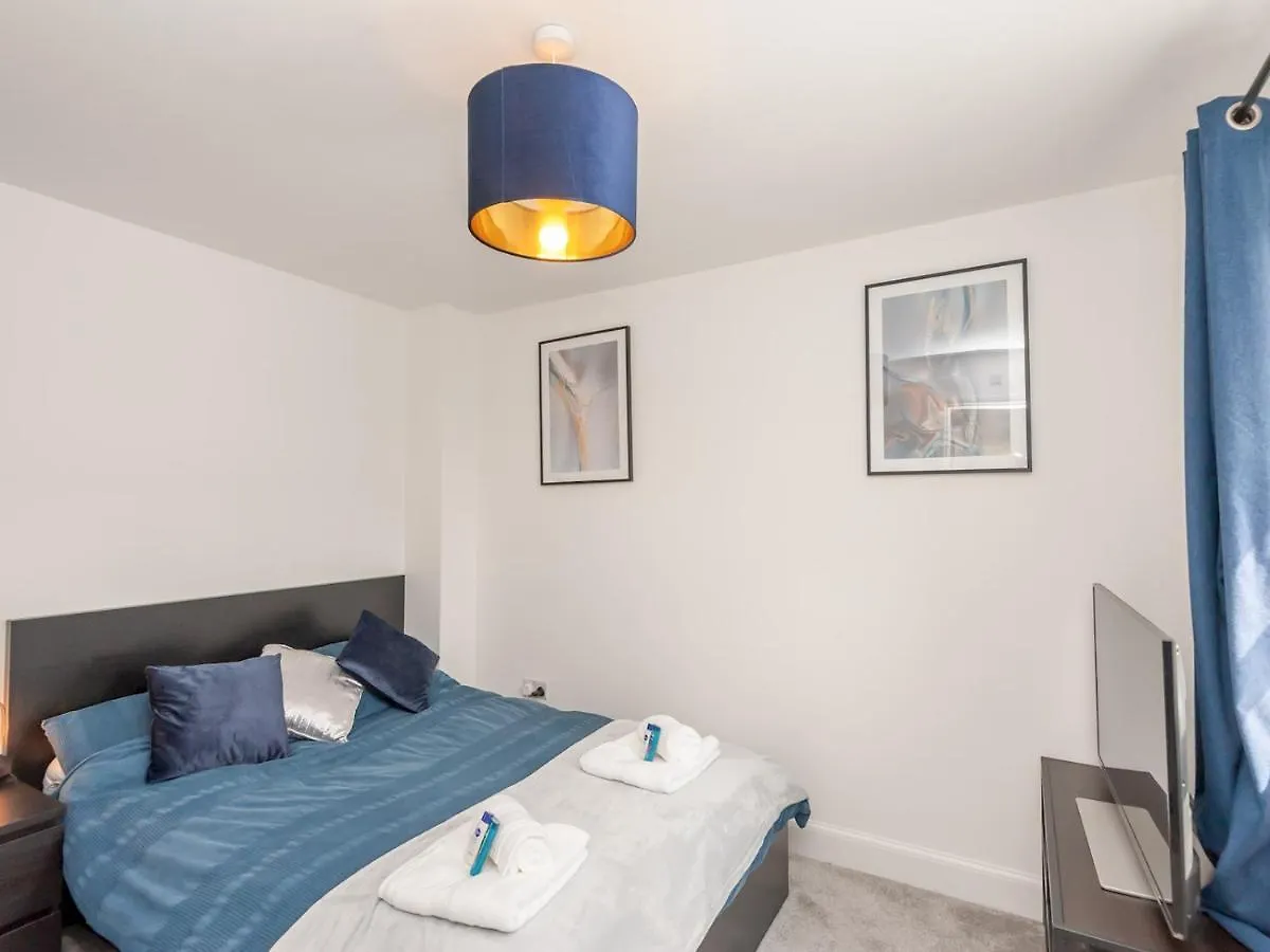 Pass The Keys Bramhope Haven - New Home Next To Golden Acre Park ليدز