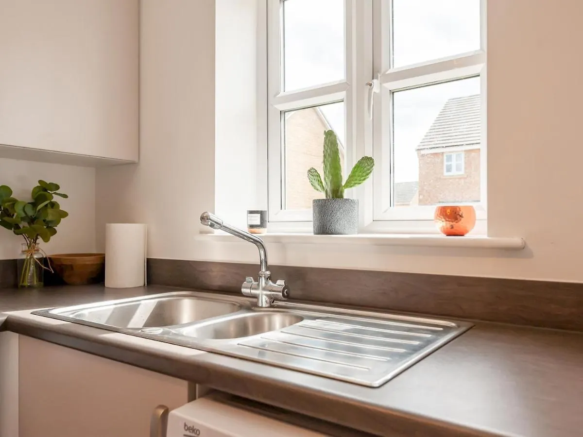 بيت للعطل Pass The Keys Bramhope Haven - New Home Next To Golden Acre Park ليدز