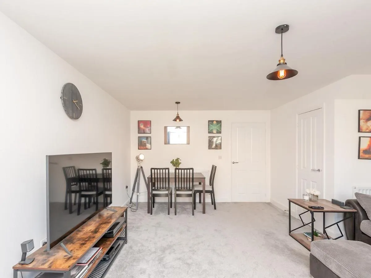 Pass The Keys Bramhope Haven - New Home Next To Golden Acre Park location