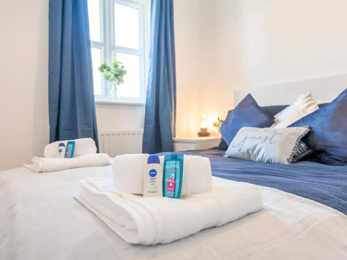 بيت للعطل Pass The Keys Bramhope Haven - New Home Next To Golden Acre Park ليدز المملكة المتحدة
