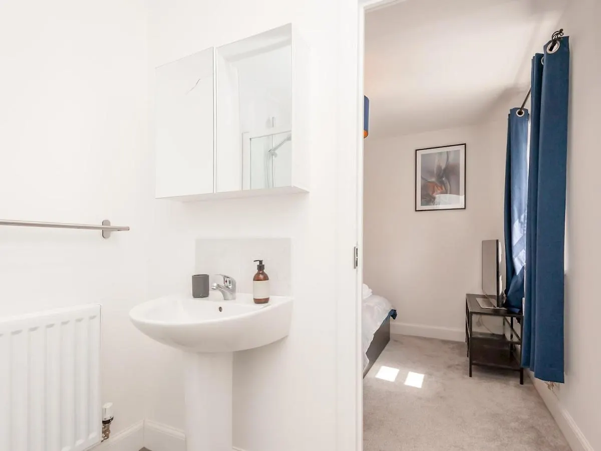 Pass The Keys Bramhope Haven - New Home Next To Golden Acre Park ليدز المملكة المتحدة